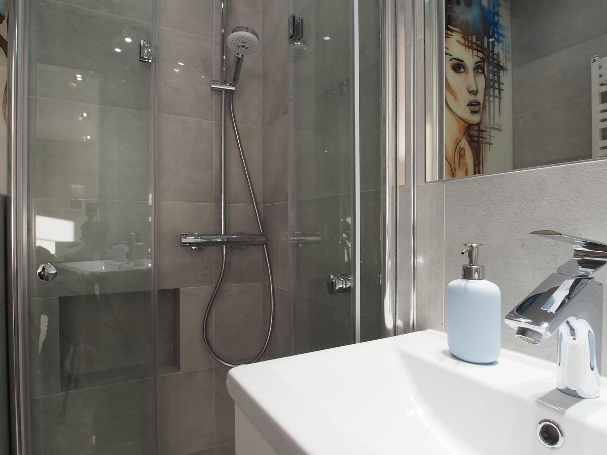 Апартаменты Grand-Tourist Cristal 59/61 Sw. Ducha Str Гданьск Экстерьер фото
